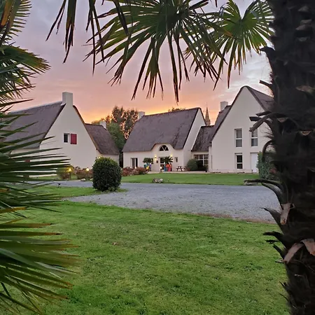 De La Briere Et Restaurant Les Krapados 3* サン・リファール