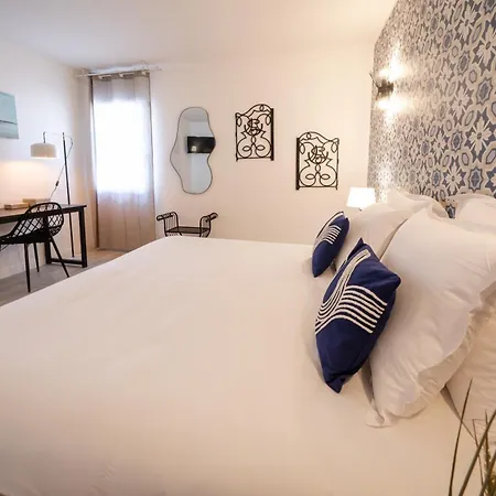 De La Briere Et Restaurant Les Krapados