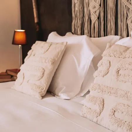 De La Briere Et Restaurant Les Krapados Hotel 3*