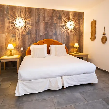 De La Briere Et Restaurant Les Krapados 3* Saint-Lyphard