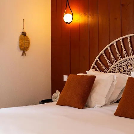 Hotel De La Brière Et Restaurant Les Krapados