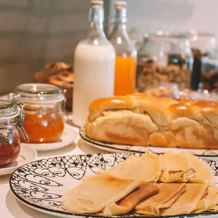 De La Briere Et Restaurant Les Krapados ホテル サン・リファール