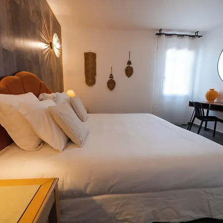Hotel De La Briere Et Restaurant Les Krapados Saint-Lyphard