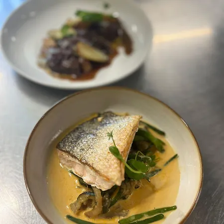 De La Briere Et Restaurant Les Krapados Hotel 3*