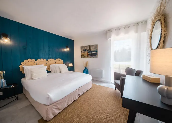 De La Brière Et Restaurant Les Krapados Hotel