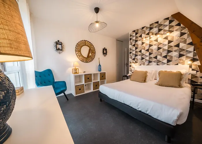 De La Brière Et Restaurant Les Krapados Hotel 3*