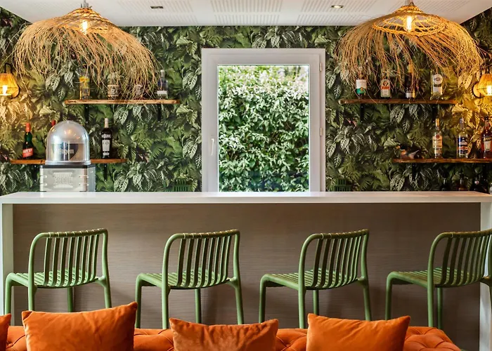 De La Brière Et Restaurant Les Krapados Hotel Saint-Lyphard