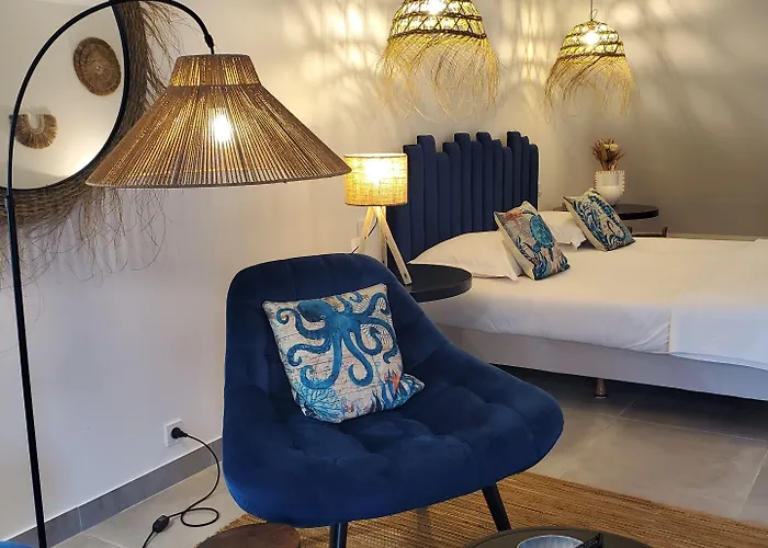 Hotel De La Brière Et Restaurant Les Krapados 3*